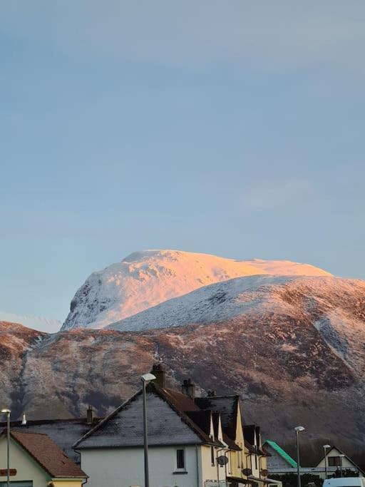 Fort William Loft On Shore Front With Amazing Views Caol Exterior photo