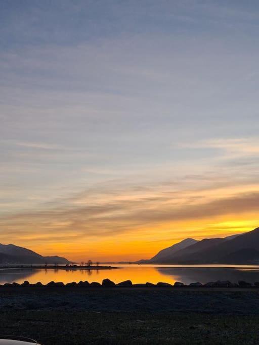 Fort William Loft On Shore Front With Amazing Views Caol Exterior photo